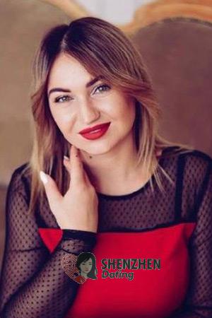 211243 - Elena Age: 33 - Ukraine