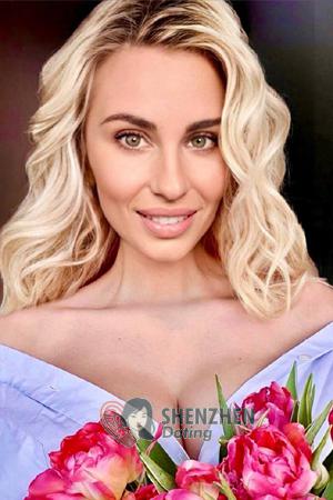 215987 - Alina Age: 37 - Ukraine