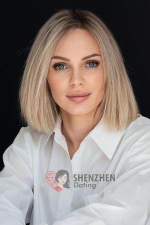 218281 - Ksenia Age: 38 - Ukraine