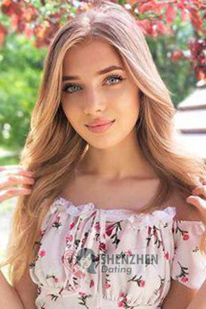 219720 - Anastasia Age: 20 - Ukraine