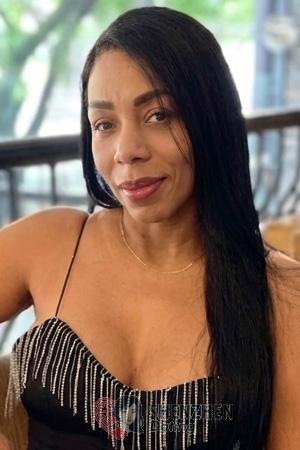 227379 - Julia Age: 41 - Colombia