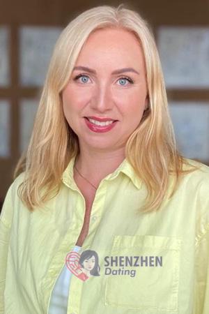 227687 - Luliia Age: 53 - Mexico